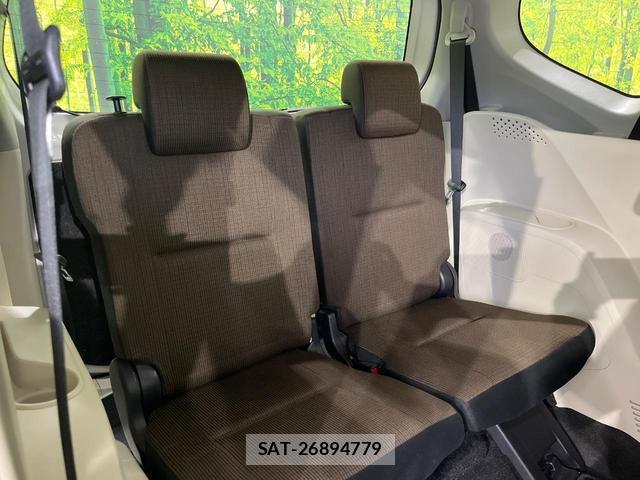 Toyota SIENTA 2017-05 8856679-9