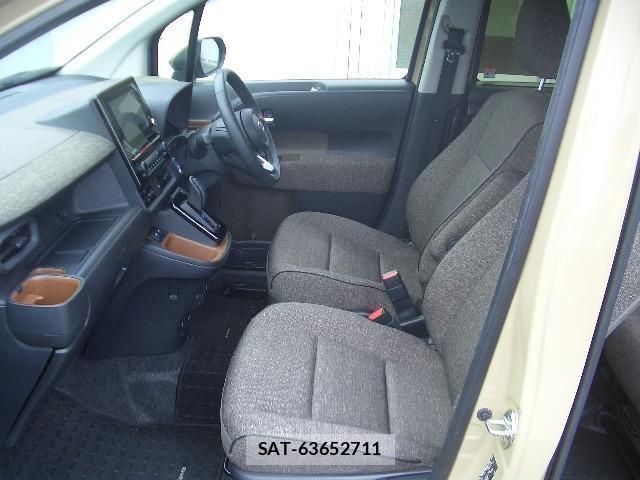Toyota SIENTA 2024-02 8856705-2