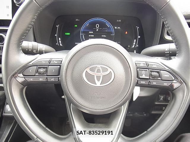 Toyota SIENTA 2022-10 8856706-11