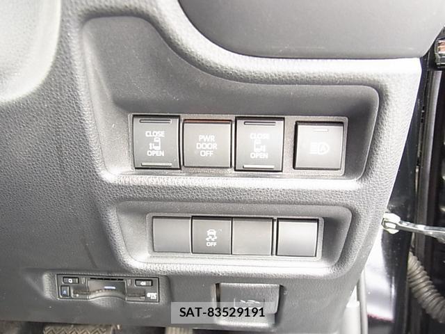 Toyota SIENTA 2022-10 8856706-8