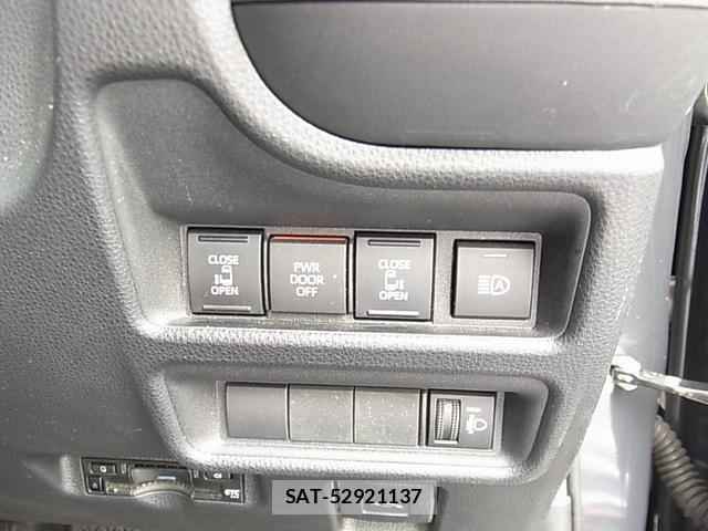 Toyota SIENTA 2023-05 8856707-11