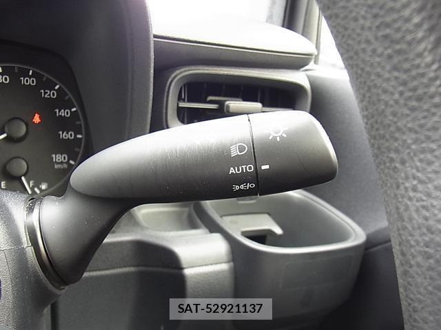 Toyota SIENTA 2023-05 8856707-12
