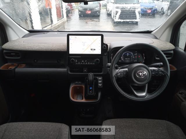 Toyota SIENTA 2023-11 8856826-1