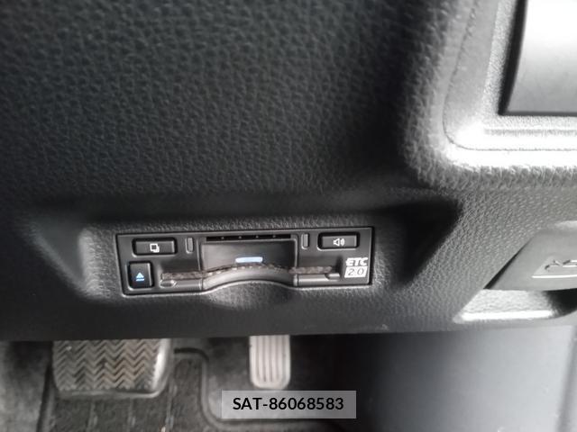 Toyota SIENTA 2023-11 8856826-11