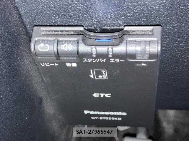 Toyota SIENTA 2018-04 8856952-17