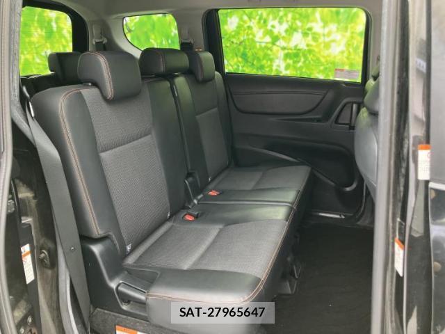 Toyota SIENTA 2018-04 8856952-4