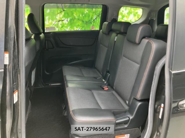 Toyota SIENTA 2018-04 8856952-7
