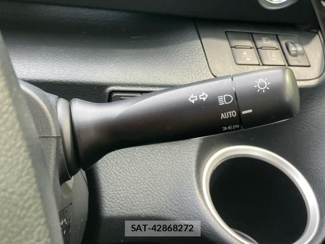 Toyota SIENTA 2021-07 8857107-15