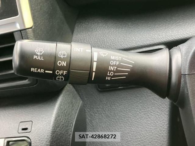 Toyota SIENTA 2021-07 8857107-16