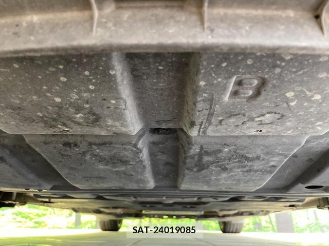 Nissan SKYLINE 2014-03 8856763-18