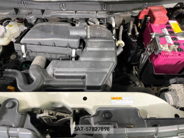 Suzuki SPACIA 2017-02 8854447-17