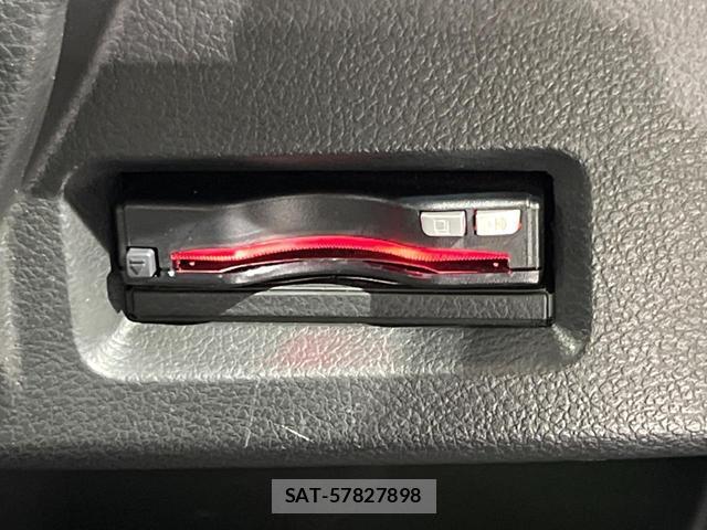 Suzuki SPACIA 2017-02 8854447-6
