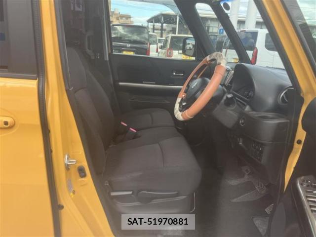 Suzuki SPACIA 2017-05 8856984-4