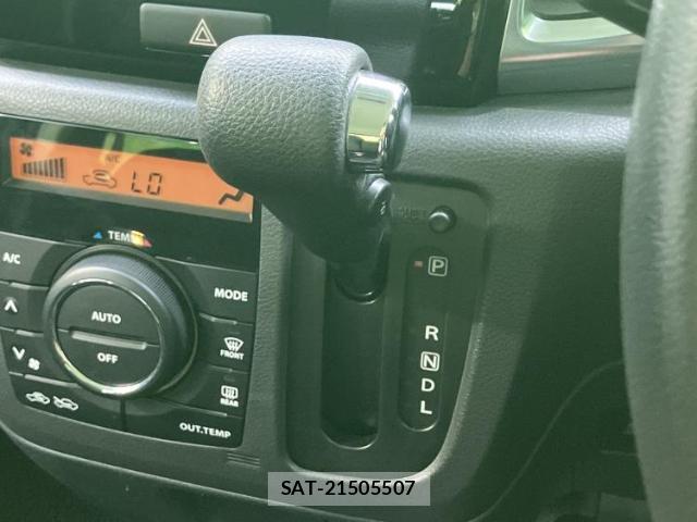 Suzuki SPACIA 2015-05 8855163-16