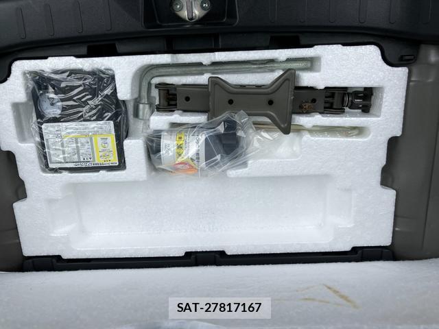 Suzuki SPACIA 2017-04 8854067-12