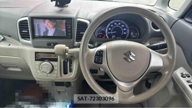 Suzuki SPACIA 2016-06 8855291-16