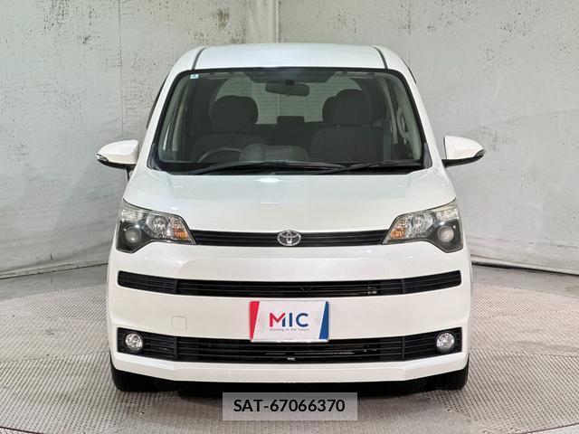 Toyota SPADE 2014-03 8855204-11