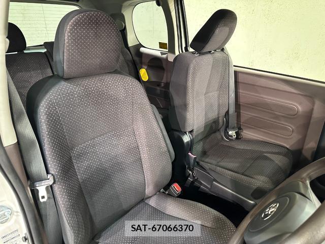 Toyota SPADE 2014-03 8855204-19