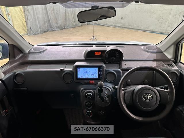 Toyota SPADE 2014-03 8855204-6