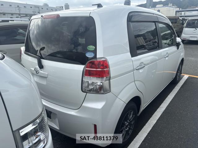 Toyota SPADE 2014-03 8856163-3