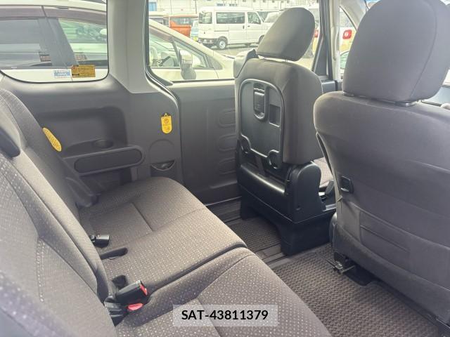 Toyota SPADE 2014-03 8856163-7