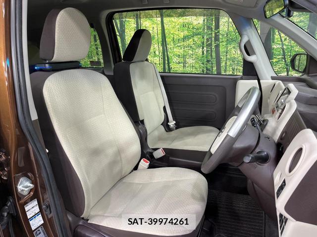 Toyota SPADE 2018-03 8856794-9