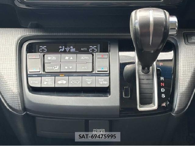 Honda e 2015-09 8854500-14