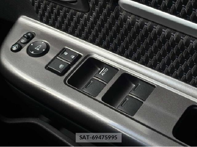 Honda e 2015-09 8854500-16