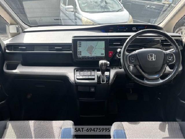 Honda e 2015-09 8854500-9