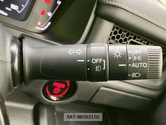 Honda e 2023-08 8854661-15