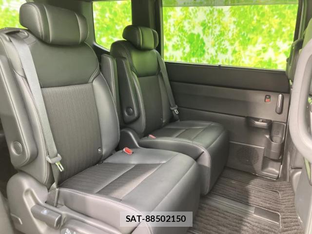 Honda e 2023-08 8854661-4