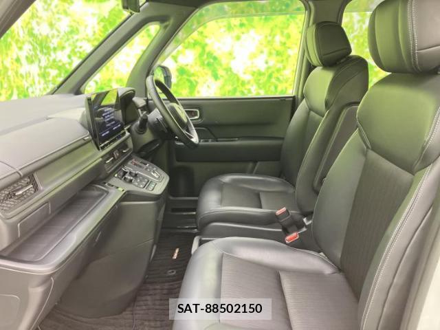 Honda e 2023-08 8854661-6