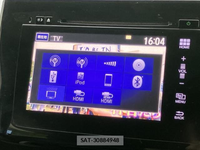 Honda e 2016-02 8855149-10