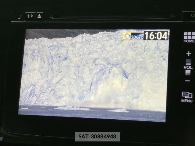 Honda e 2016-02 8855149-11