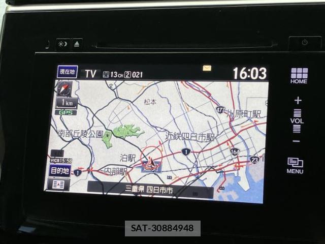 Honda e 2016-02 8855149-9