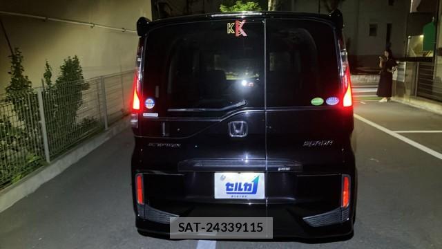 Honda e 2017-10 8855295-1