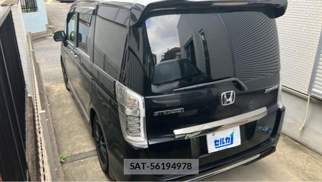 Honda e 2013-04 8855358-13