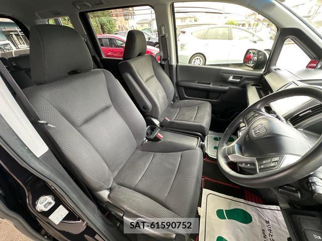 Honda e 2014-03 8855633-10