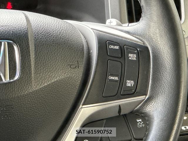 Honda e 2014-03 8855633-17