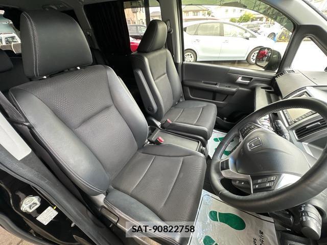Honda e 2013-03 8855636-12