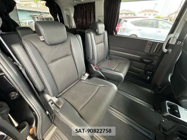 Honda e 2013-03 8855636-15