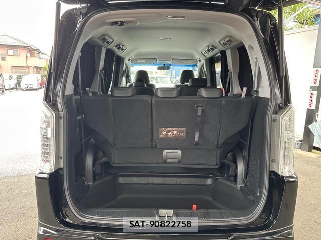 Honda e 2013-03 8855636-17