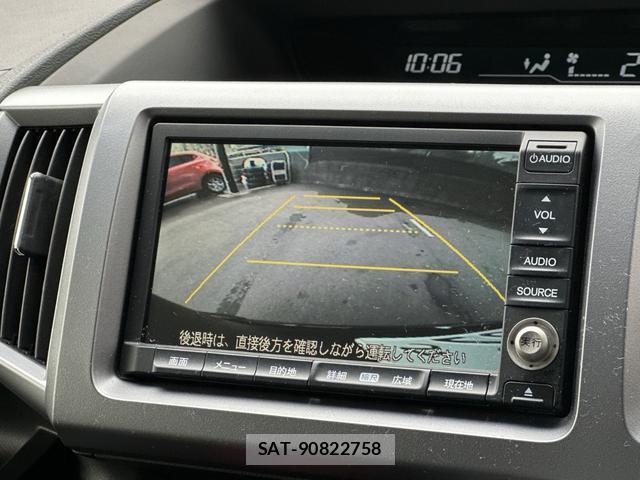 Honda e 2013-03 8855636-6
