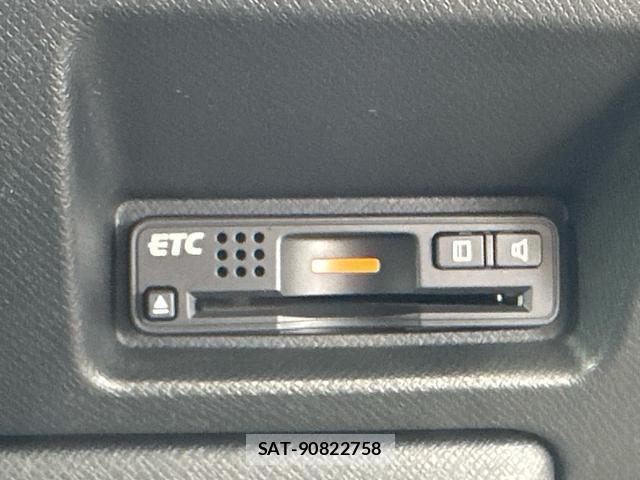 Honda e 2013-03 8855636-8