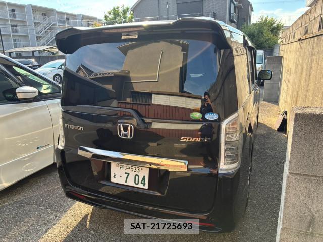 Honda e 2013-03 8855898-2