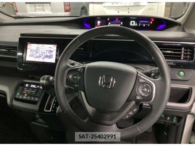 Honda e 2019-02 8856271-2