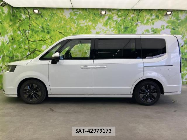 Honda e 2023-08 8856544-1