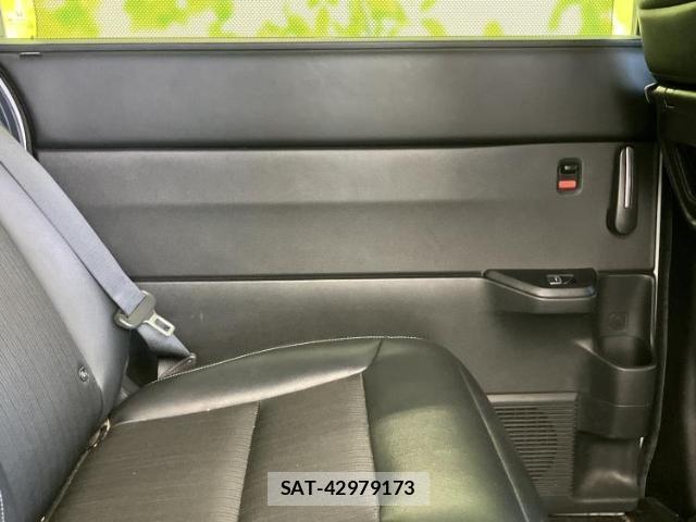 Honda e 2023-08 8856544-6
