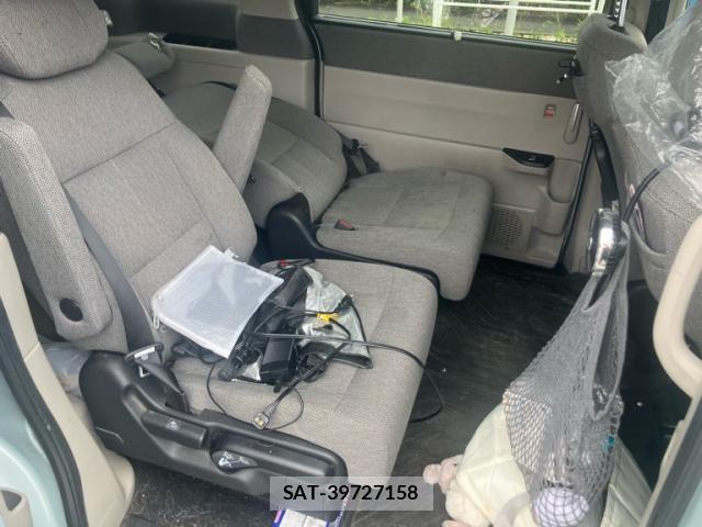 Honda e 2023-05 8853914-11