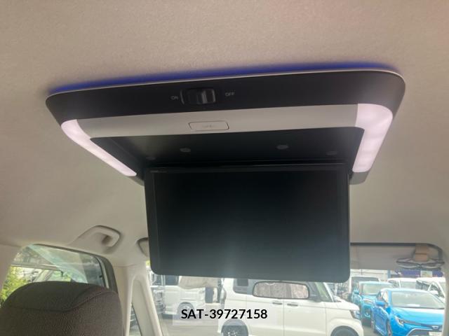 Honda e 2023-05 8853914-15